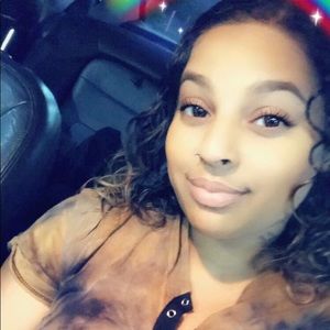 Meet your Posher, Jamila